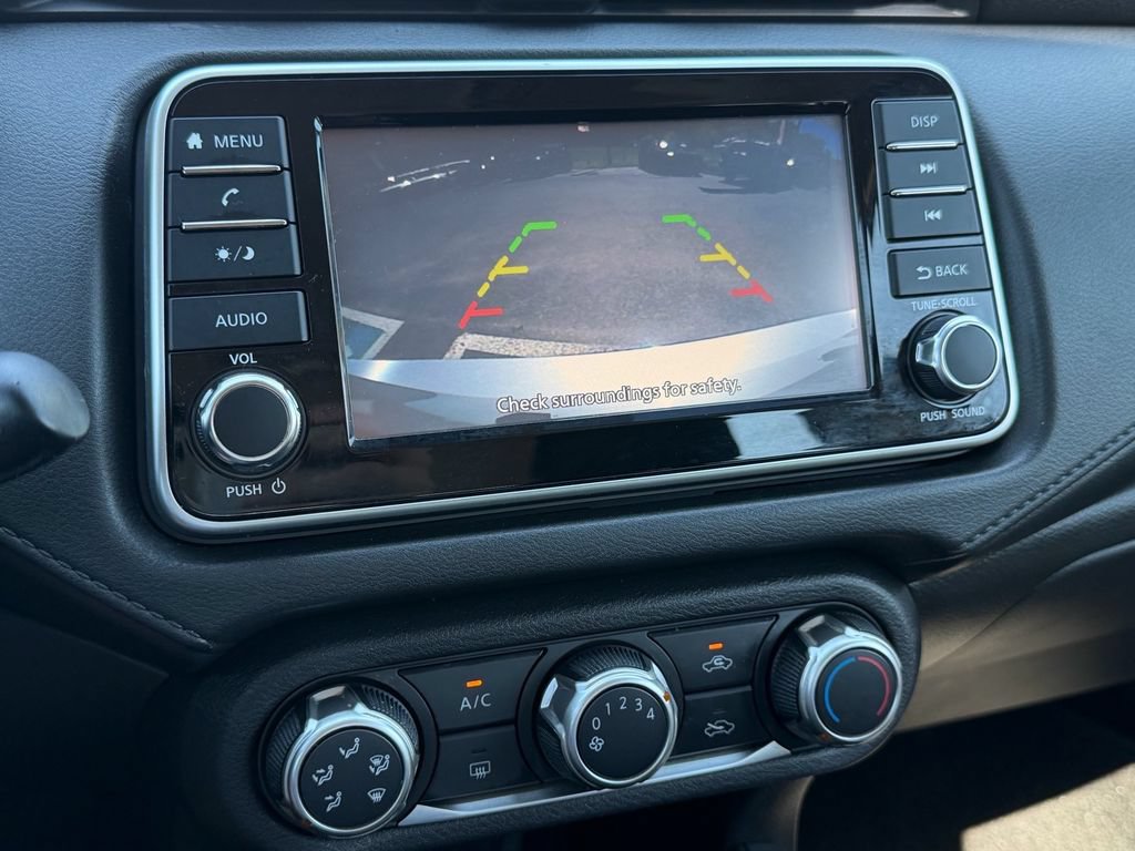 Used 2020 Nissan Versa S FWD image 27