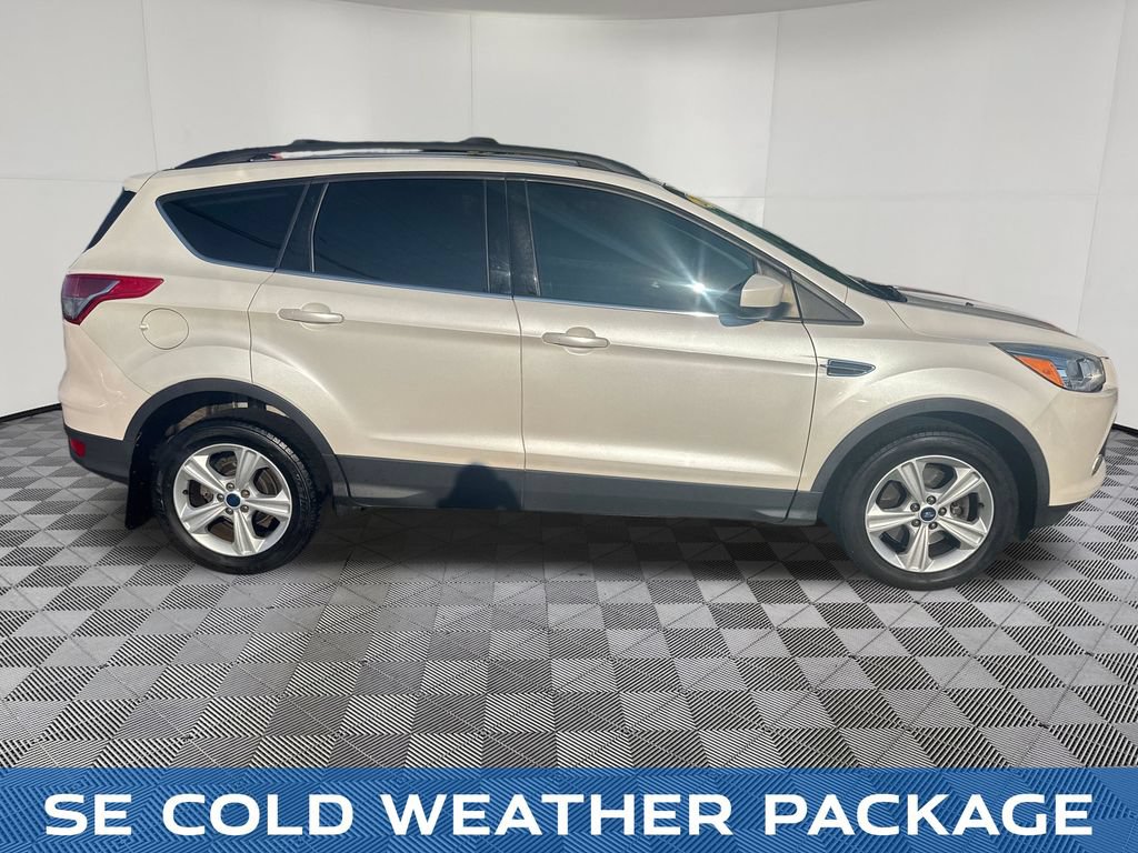 Used 2016 Ford Escape SE w/ Equipment Group 201A AWD/4WD image 6