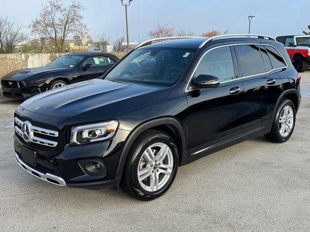 Used 2023 Mercedes-Benz GLB 250 4MATIC image 11
