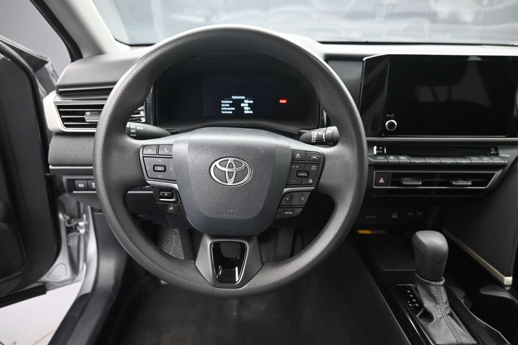 Used 2025 Toyota Camry LE FWD image 22