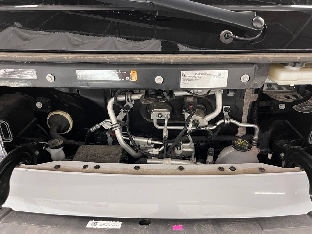 Used 2024 Chevrolet Brightdrop 400 w/ Commercial Equipment Package AWD/4WD image 9