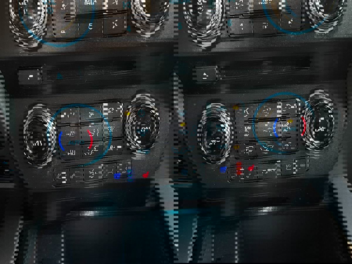 Used 2017 Ford F150 Raptor w/ Equipment Group 802A Luxury image 24