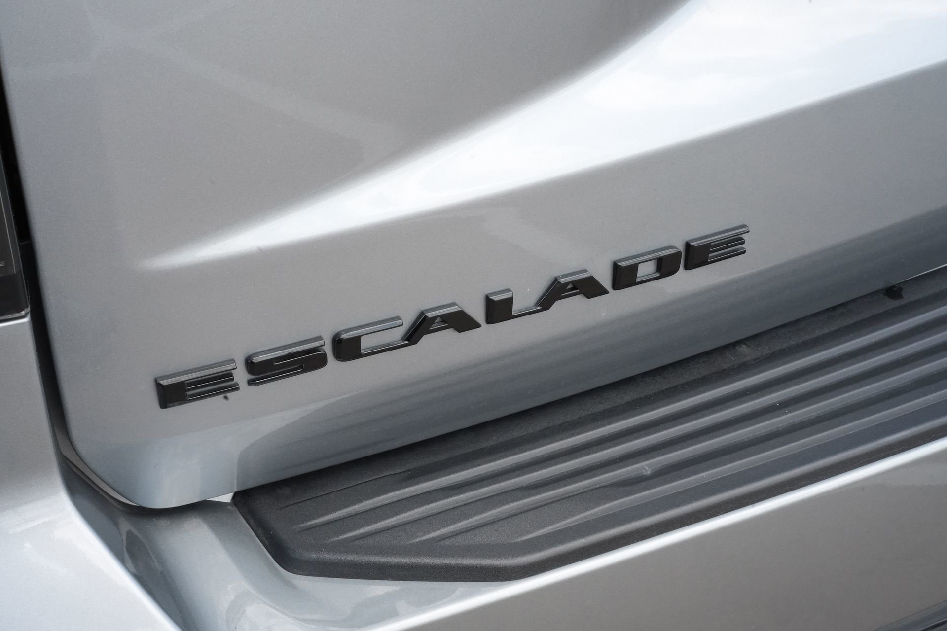 Certified 2024 Cadillac Escalade Sport Platinum w/ LPO, ONYX Package image 22