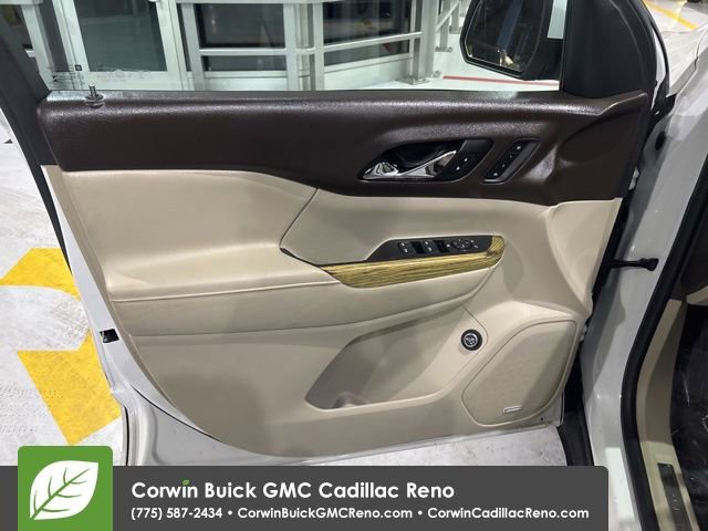 Used 2017 GMC Acadia Denali w/ Technology Package AWD/4WD image 13