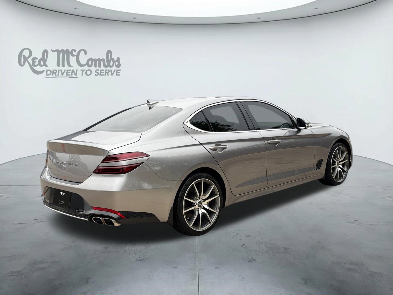 Used 2023 Genesis G70 2.0T image 5