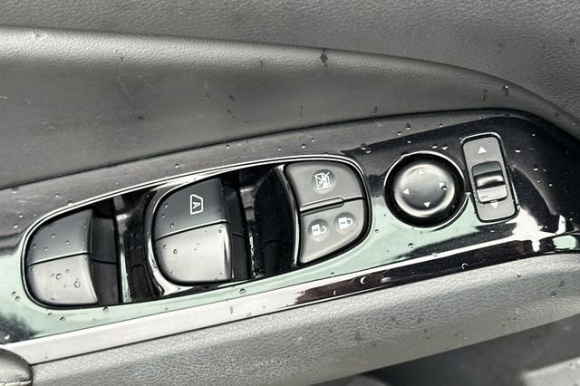 Used 2023 Nissan Altima 2.5 SV image 12