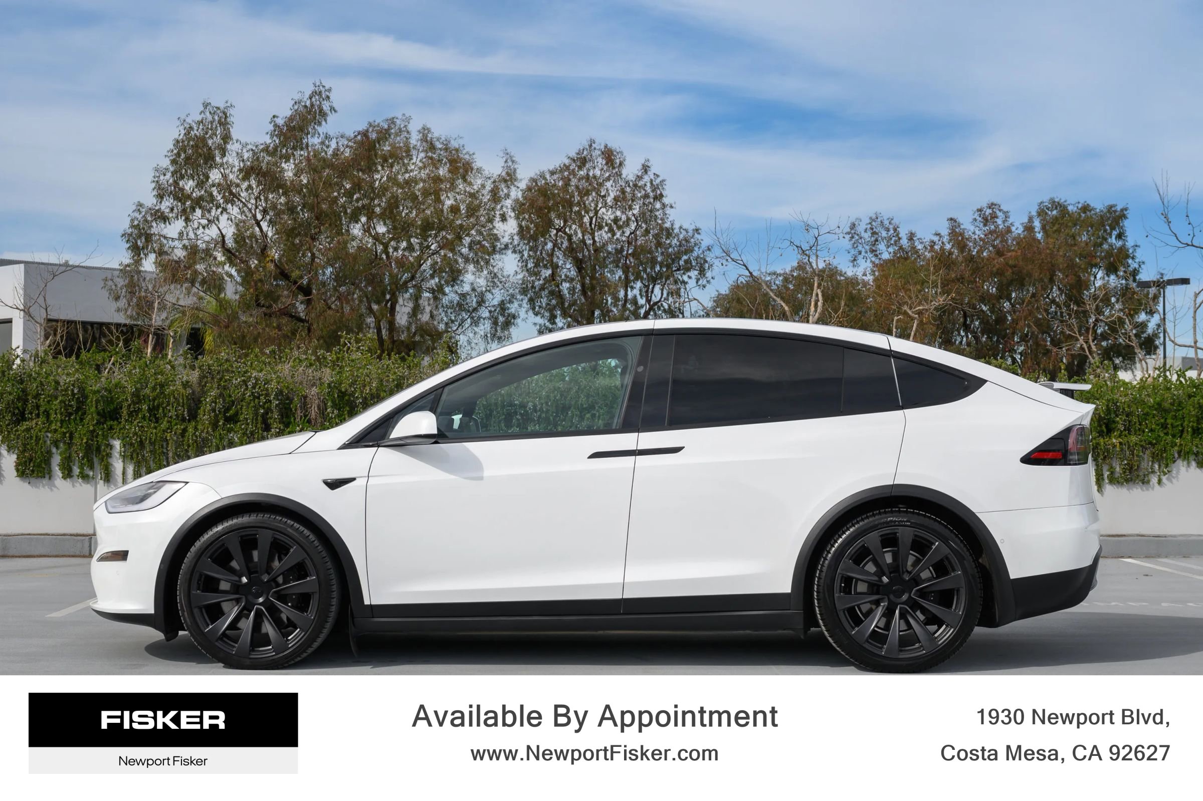 Used 2023 Tesla Model X Plaid image 3