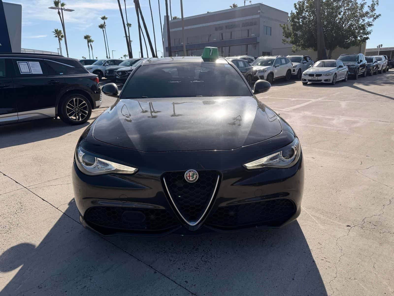 Used 2017 Alfa Romeo Giulia Ti w/ TI 19" Sport Package RWD image 8