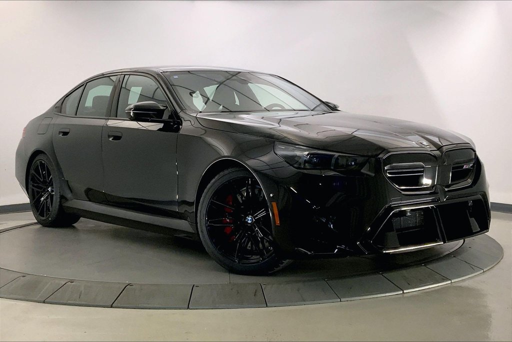 Certified 2025 BMW M5 w/ Executive Package AWD/4WD image 31