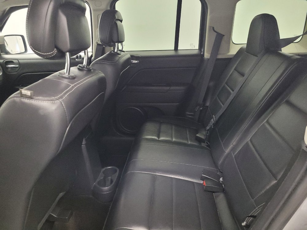 Used 2015 Jeep Patriot High Altitude FWD image 18