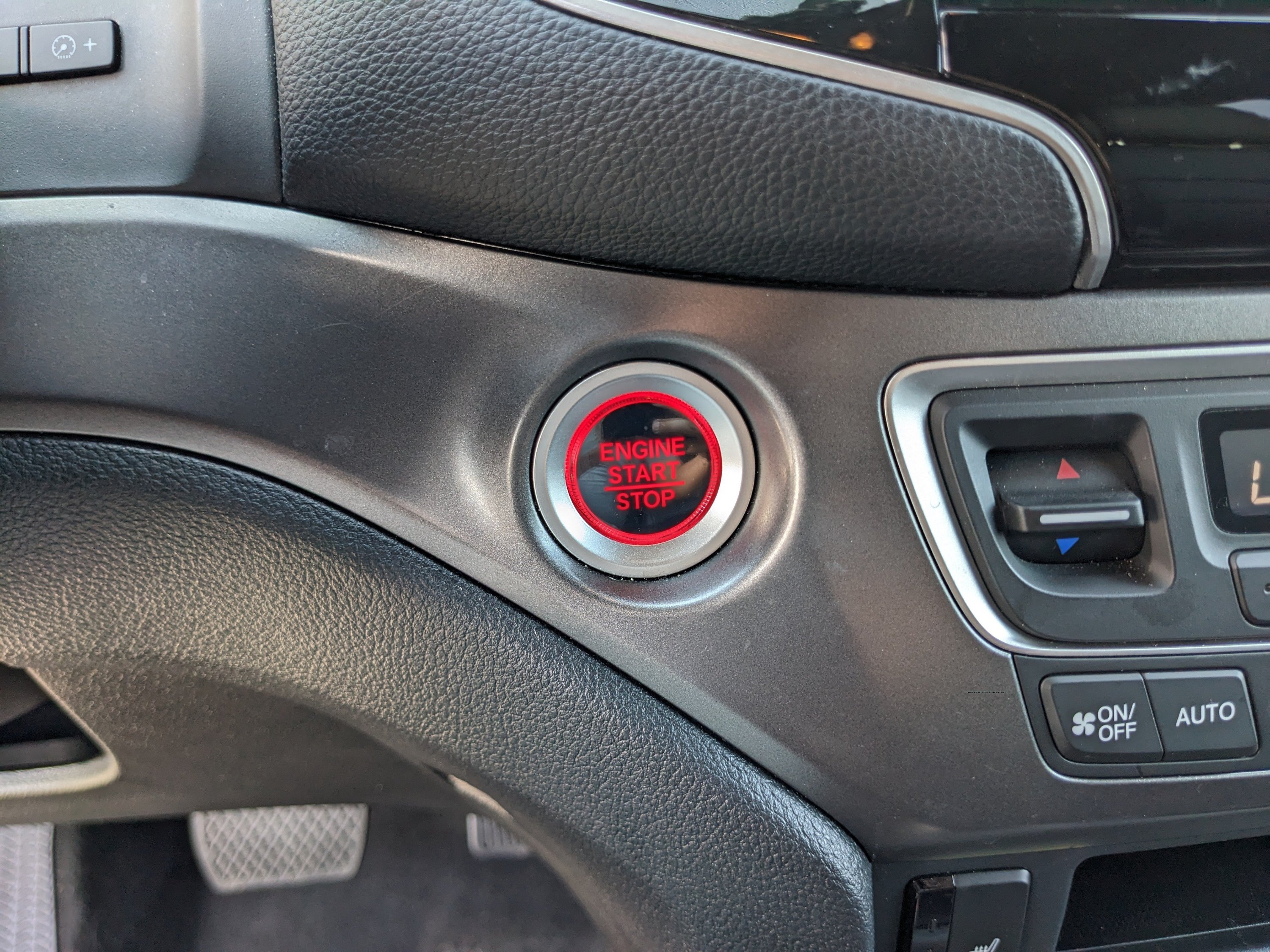Used 2025 Honda Passport EX-L image 28
