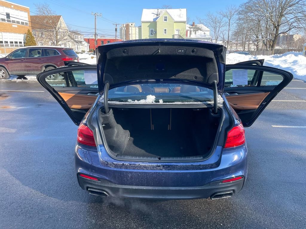 Used 2018 BMW M550i xDrive image 24