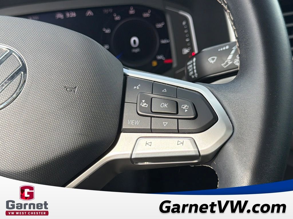 Certified 2023 Volkswagen Atlas Cross Sport SE w/ Panoramic Sunroof Package image 32