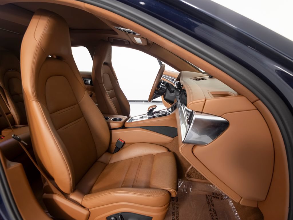 Certified 2023 Porsche Panamera 4 Platinum Edition AWD/4WD image 39