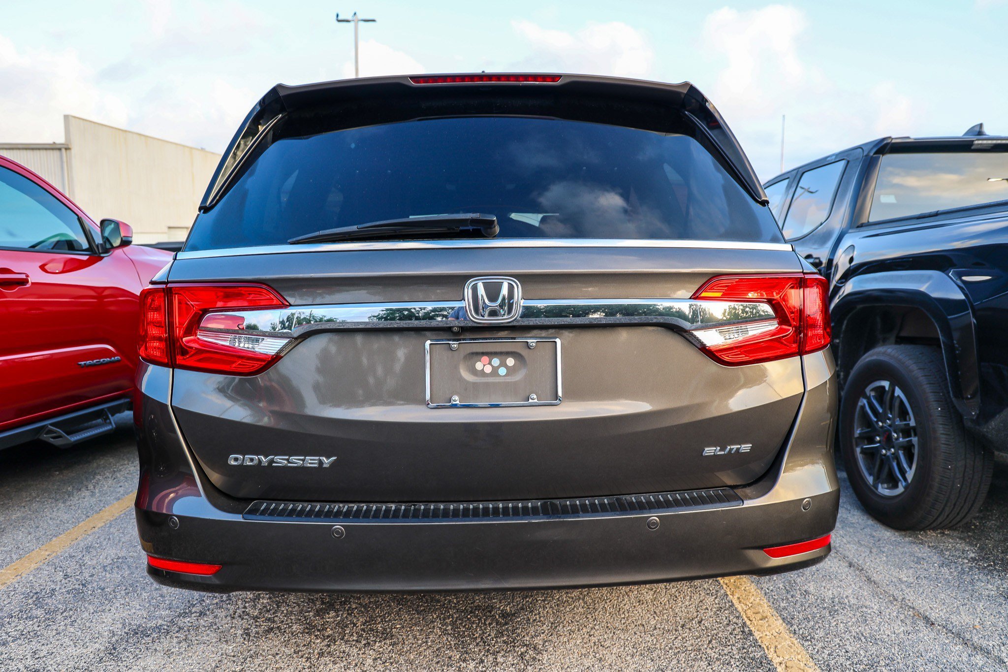 Used 2020 Honda Odyssey Elite image 8
