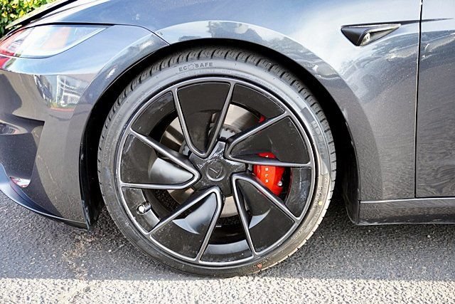 Used 2025 Tesla Model 3 Performance AWD/4WD image 14
