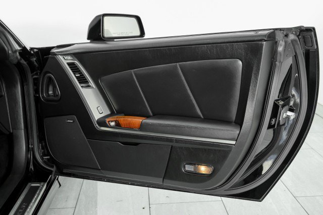 Used 2006 Cadillac XLR RWD image 38