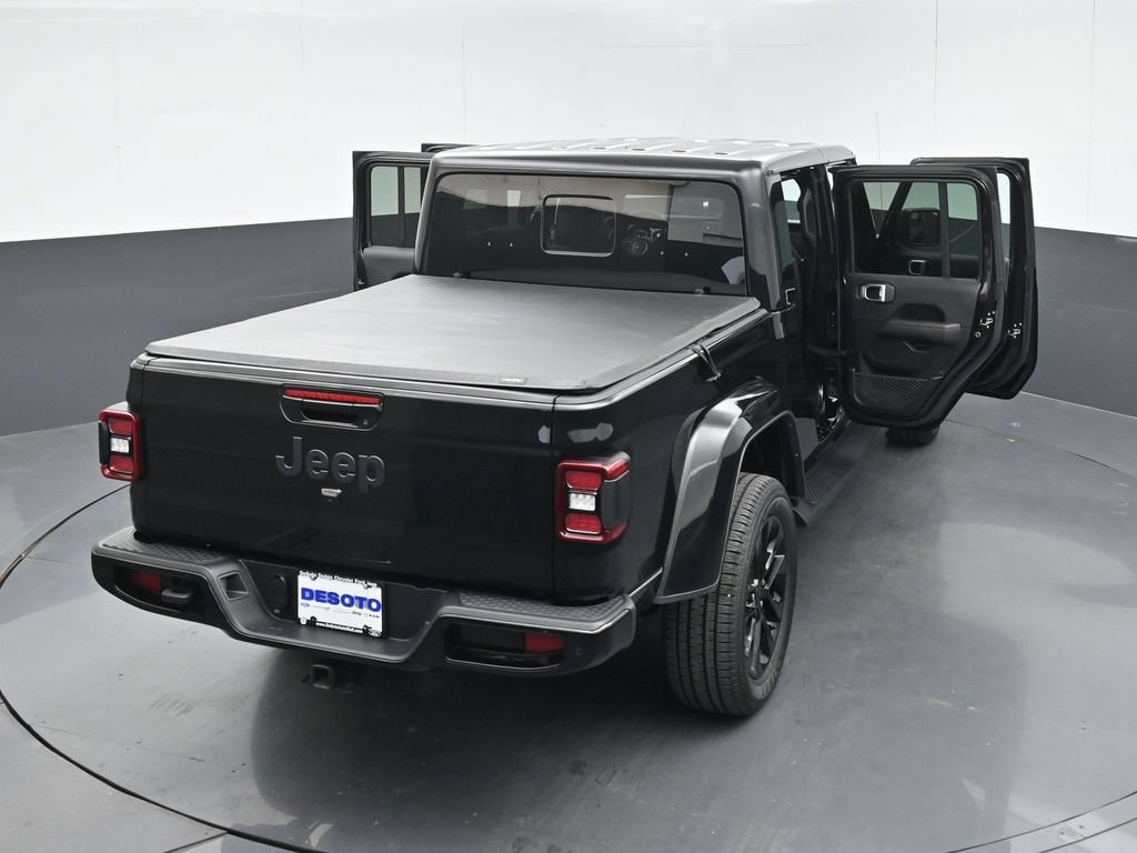Used 2022 Jeep Gladiator Overland AWD/4WD image 59