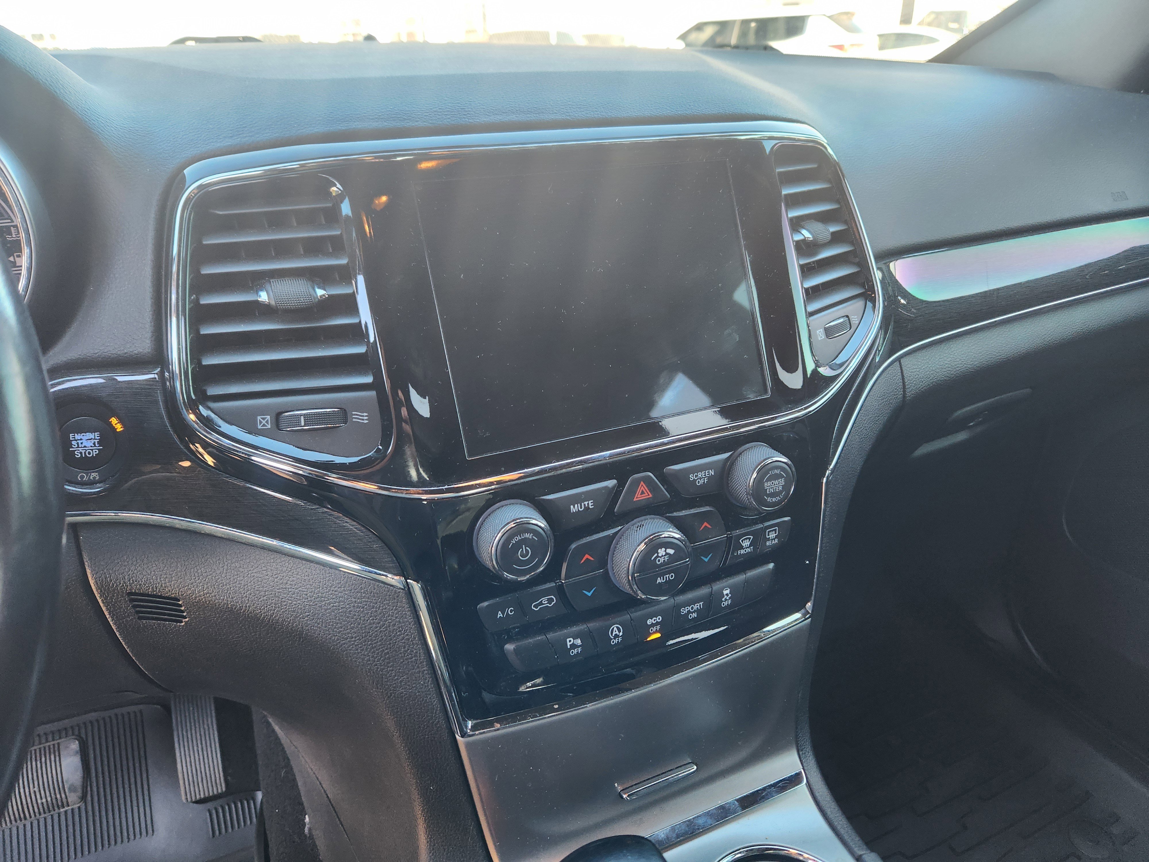 Used 2020 Jeep Grand Cherokee Trailhawk w/ Premium Lighting Group AWD/4WD image 13