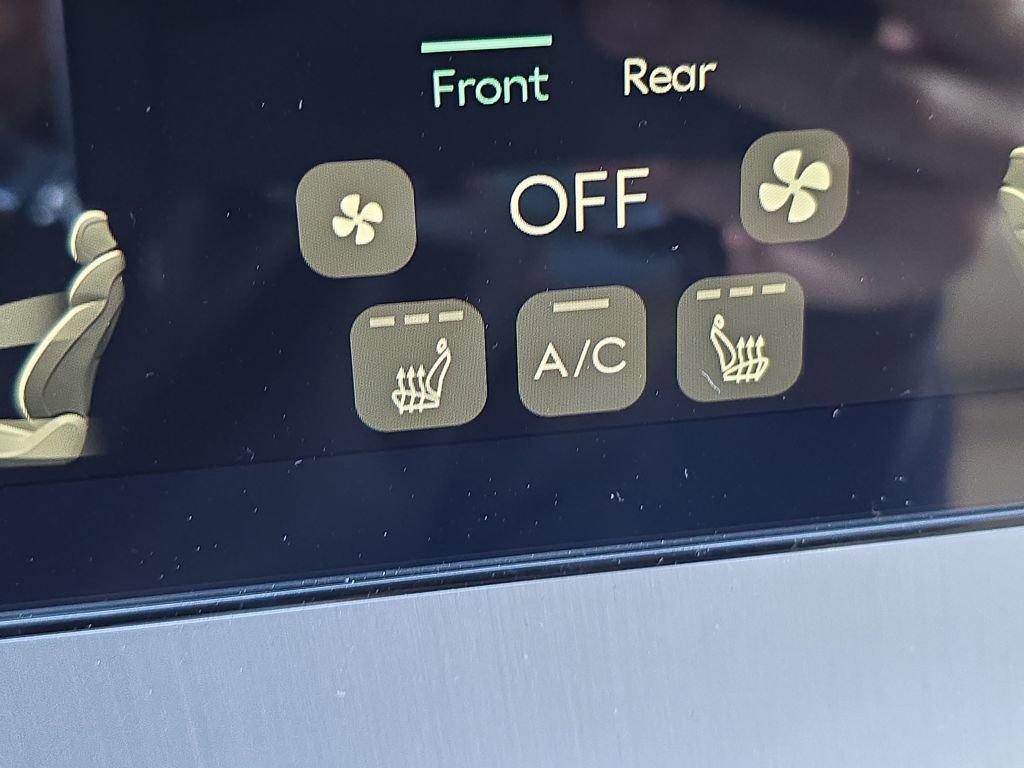 New 2026 Genesis GV70 2.5T Select image 18