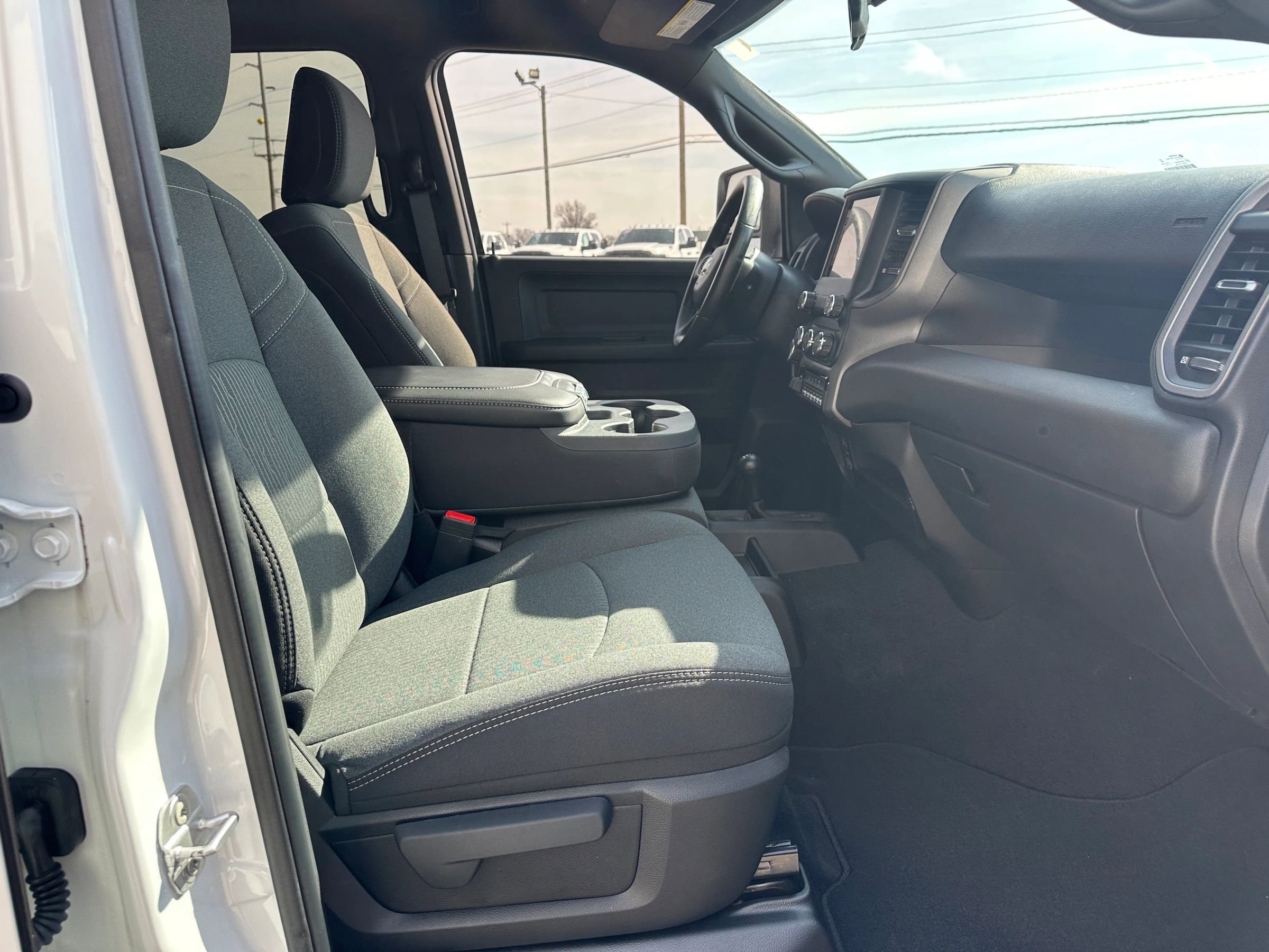 Used 2023 RAM 3500 Tradesman image 31