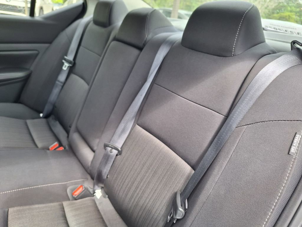 Used 2024 Nissan Altima 2.5 SV FWD image 24