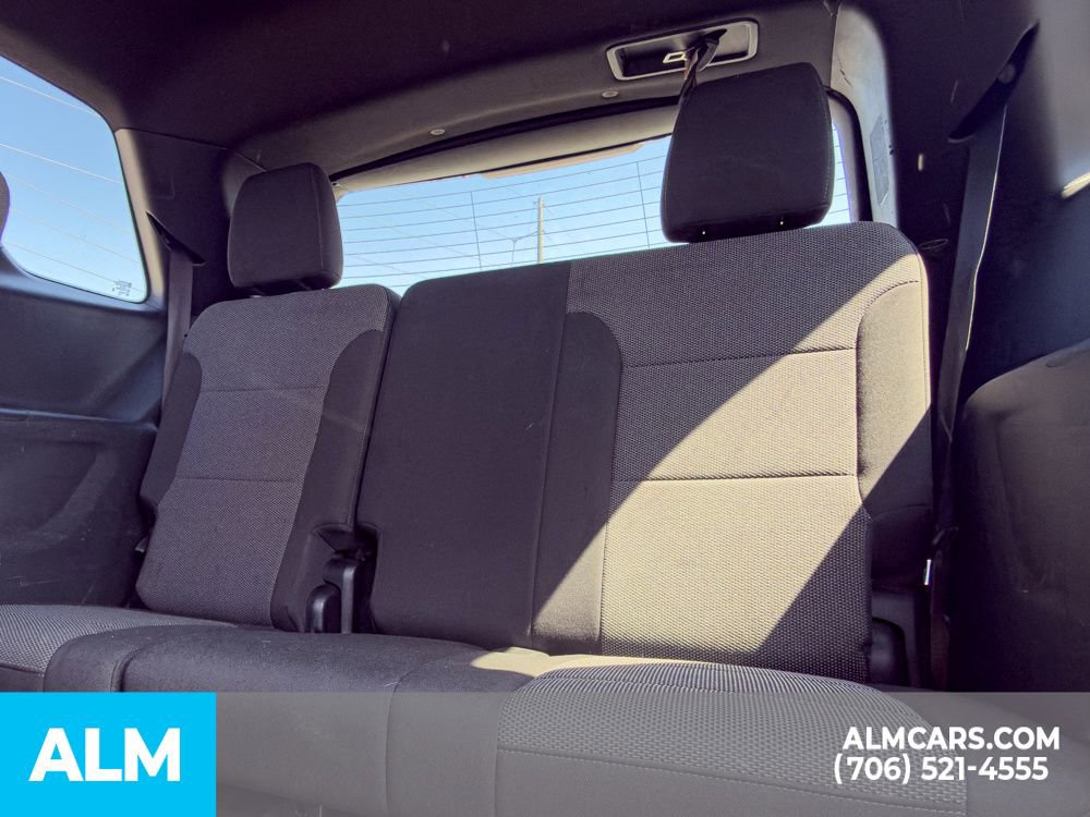 Used 2023 Chevrolet Traverse LT image 15