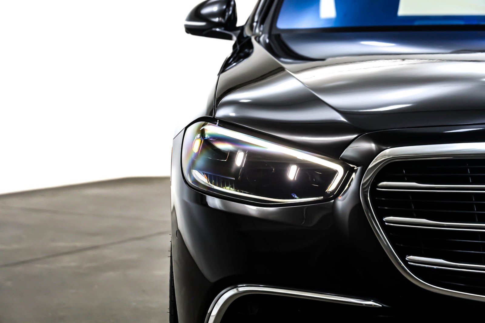 Certified 2023 Mercedes-Benz S 500 4MATIC image 15