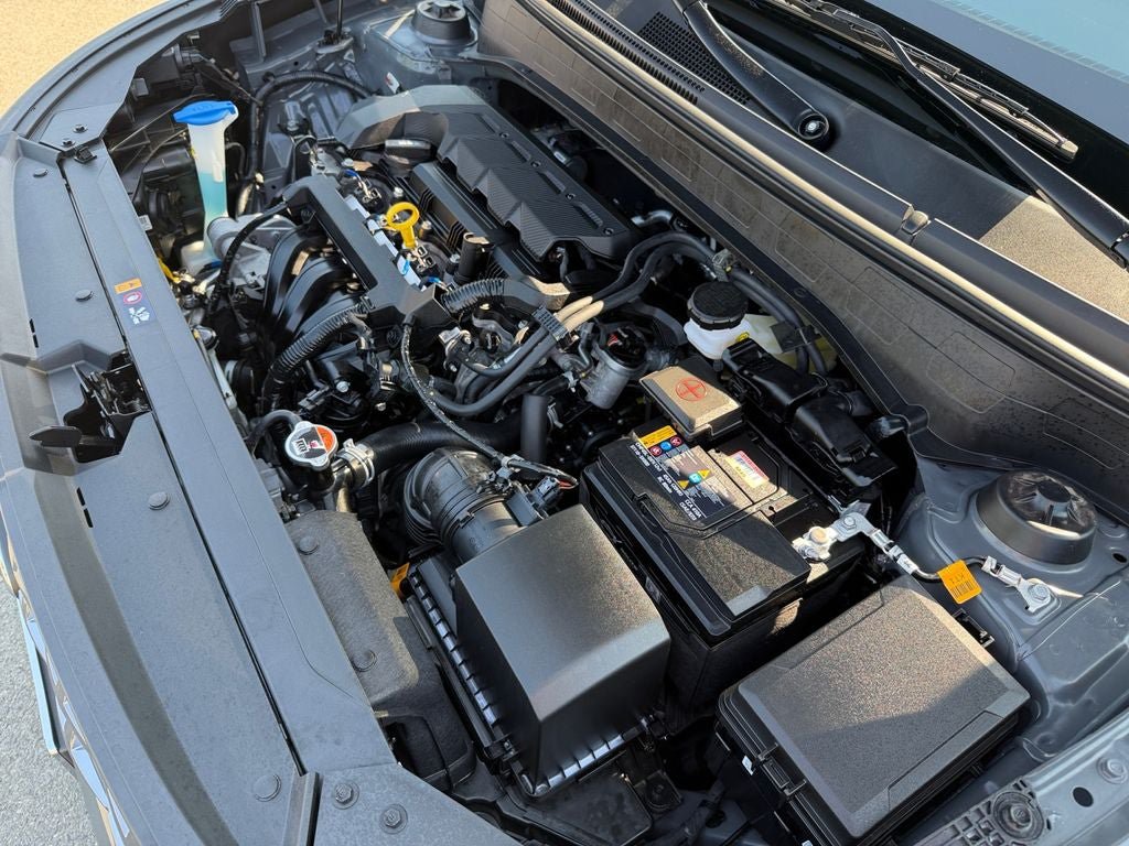 Certified 2025 Hyundai Venue Limited FWD image 30