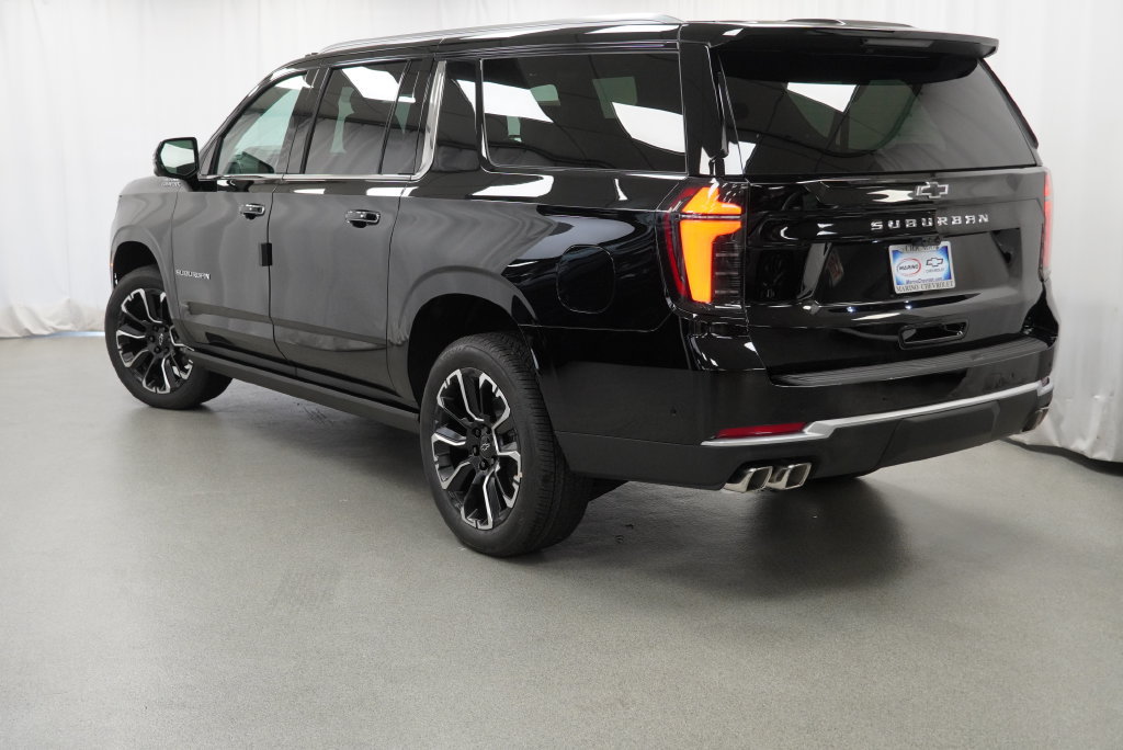 New 2026 Chevrolet Suburban High Country AWD/4WD image 4