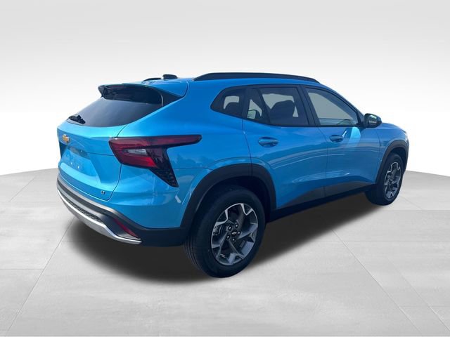 New 2026 Chevrolet Trax LT w/ Sunroof Package FWD image 5