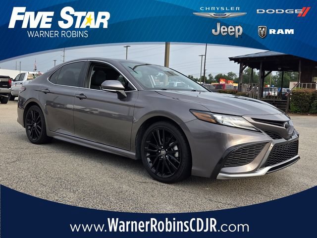 Used 2023 Toyota Camry XSE FWD image 1