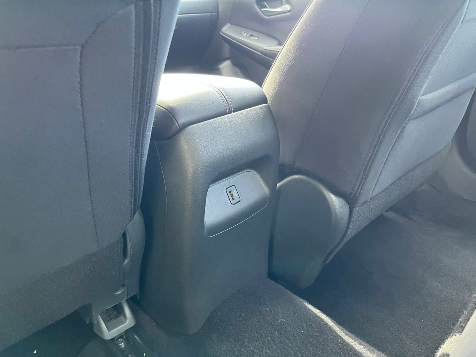 Used 2025 Nissan Sentra SV FWD image 22
