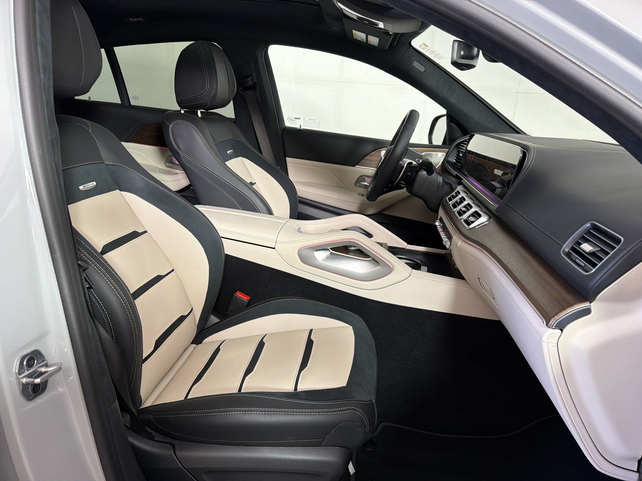 Certified 2026 Mercedes-Benz GLE 63 AMG S image 25