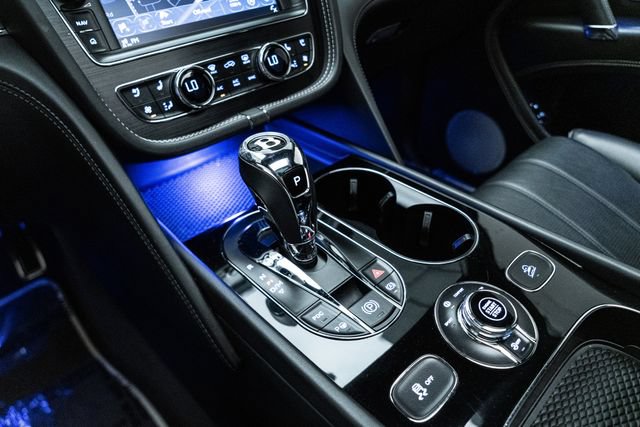 Used 2018 Bentley Bentayga Onyx Edition AWD/4WD image 26