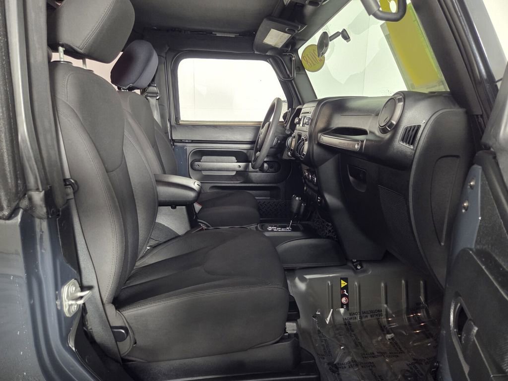 Used 2018 Jeep Wrangler Sport w/ Trailer Tow Group image 27