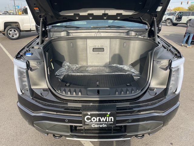 New 2025 Ford F150 Lightning Lariat image 38