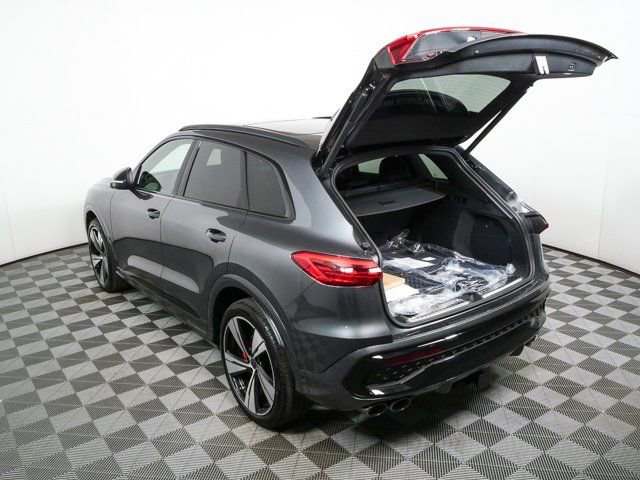 New 2026 Audi SQ5 Premium Plus image 29