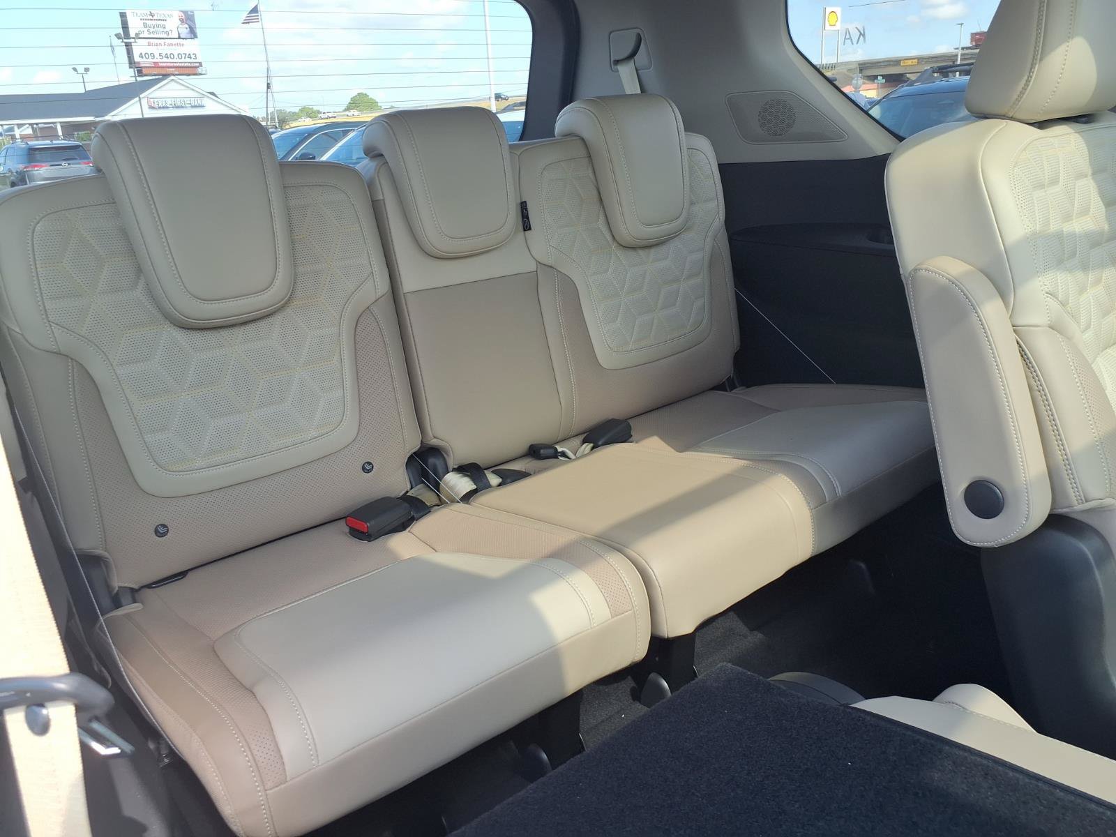 New 2026 Nissan Armada Platinum RWD image 15