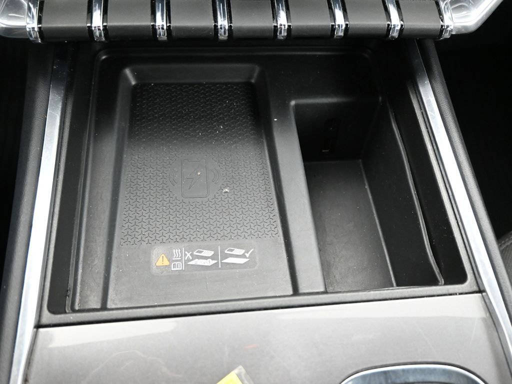 Used 2025 GMC Acadia Elevation image 18