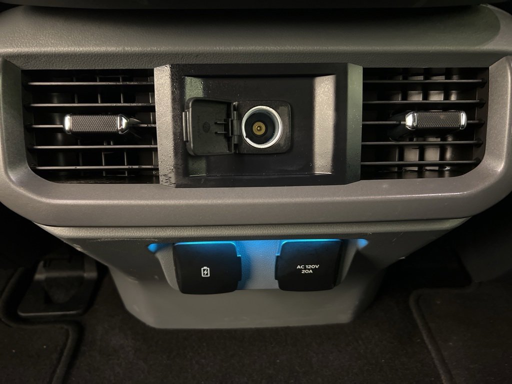 Certified 2024 Ford F150 XLT w/ Mobile Office Package image 32