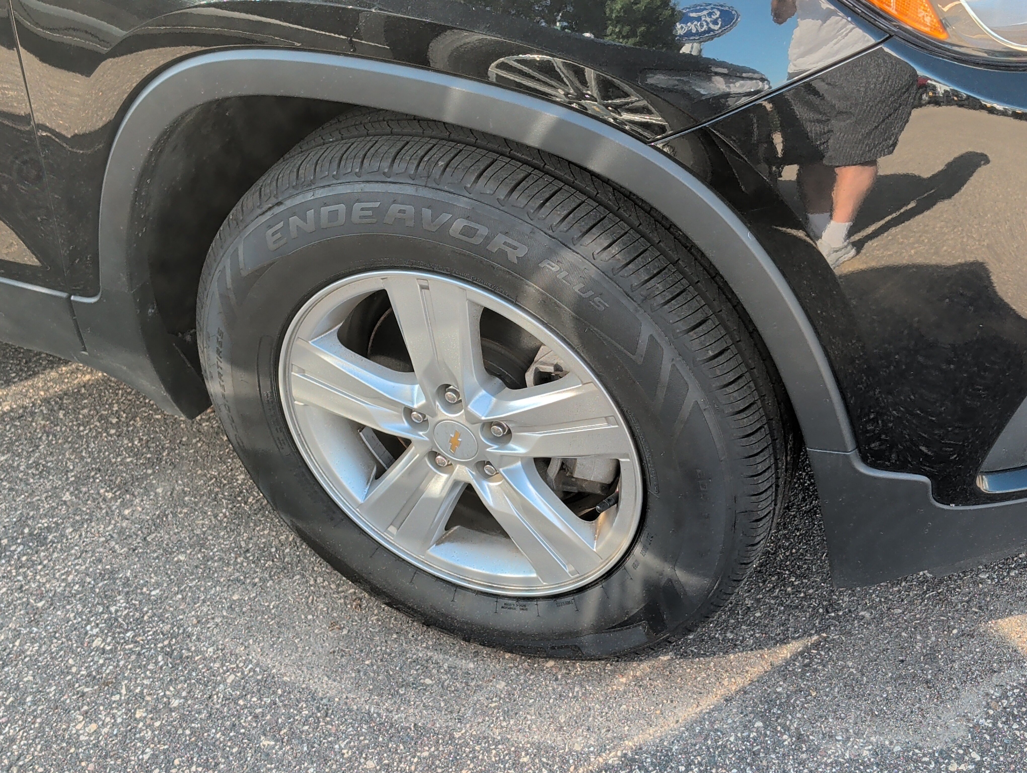 Used 2020 Chevrolet Trax LS w/ Tint and Cruise Package FWD image 5