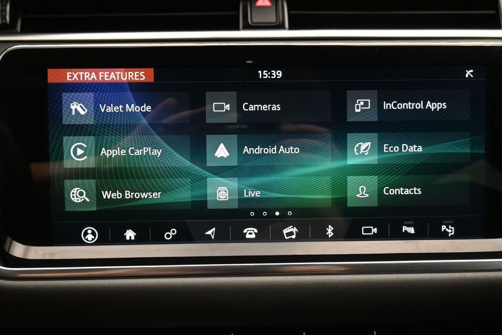 Used 2020 Land Rover Range Rover Evoque SE AWD/4WD image 16