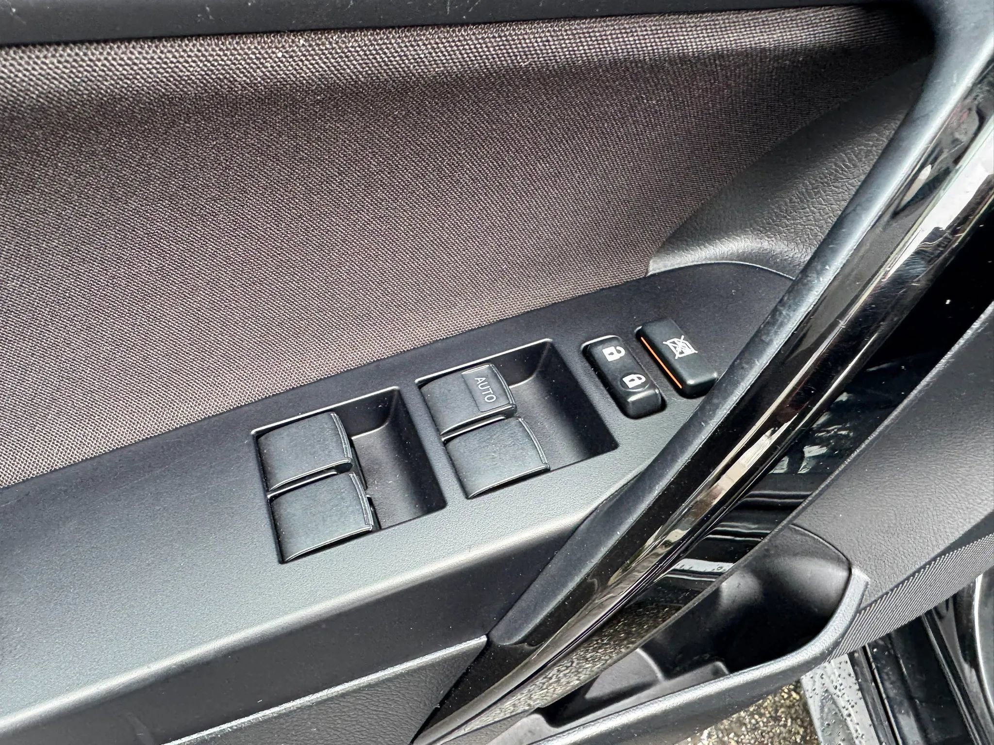 Used 2016 Scion iM Hatchback 4D image 40