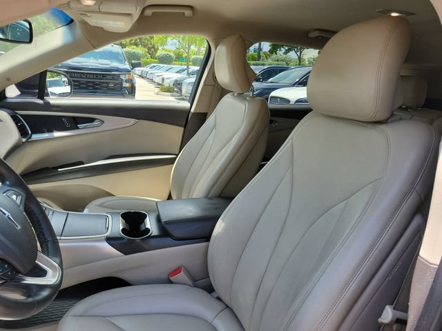 Used 2018 Lincoln MKX Premiere FWD image 10