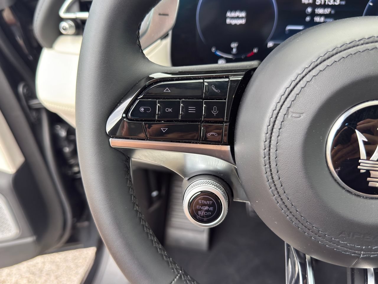 Certified 2023 Maserati Grecale Modena AWD/4WD image 25