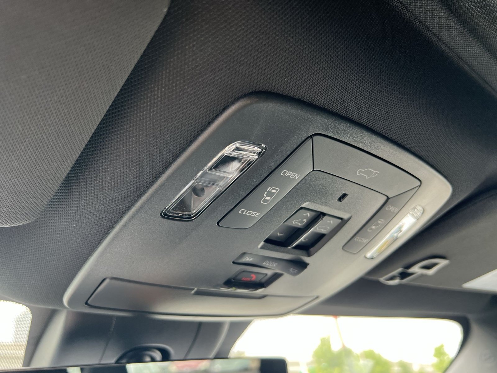 New 2026 Toyota Sienna Platinum AWD/4WD image 28