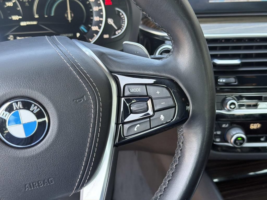 Used 2018 BMW 530e RWD image 24