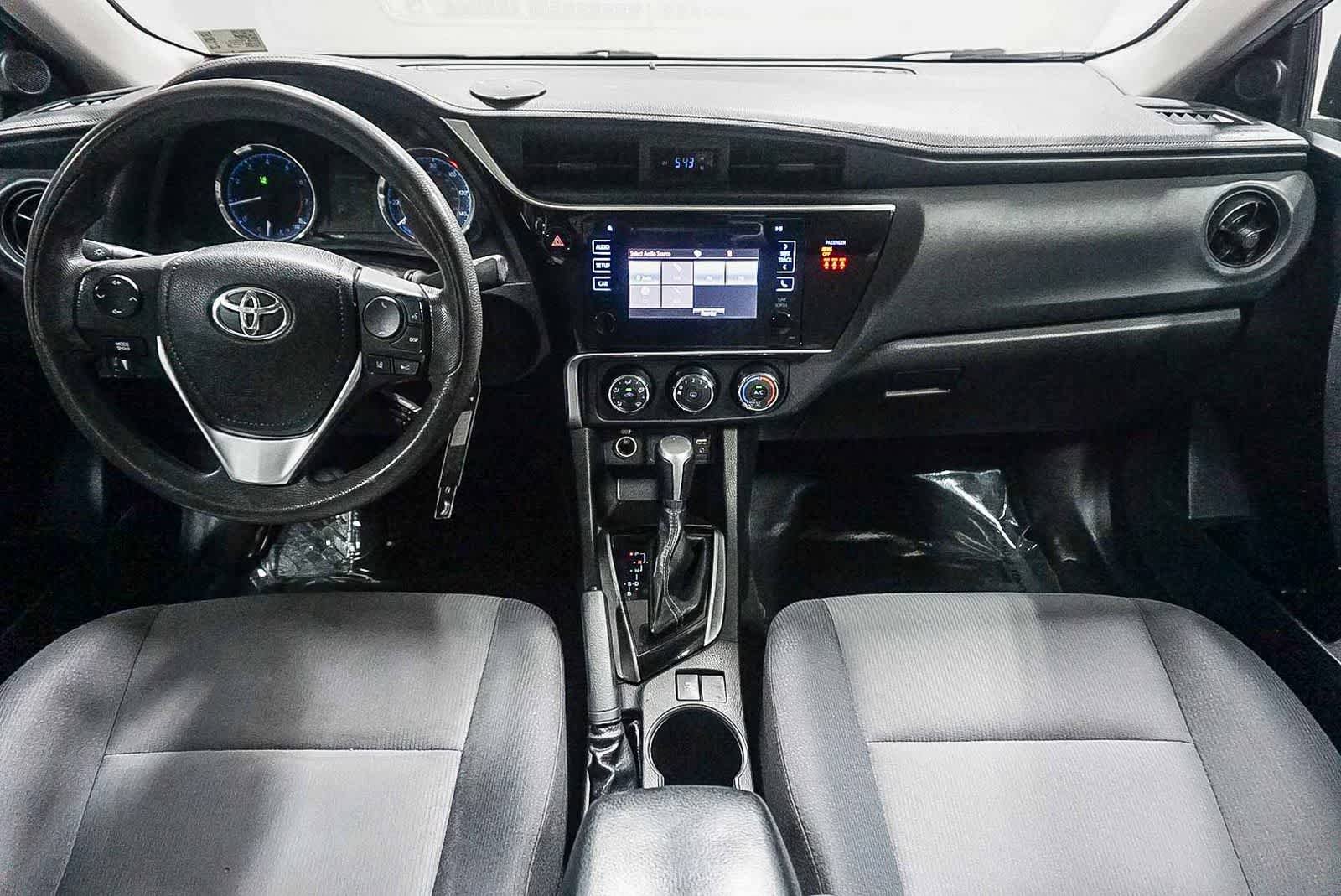 Used 2018 Toyota Corolla L w/ Body Protection Package FWD image 12