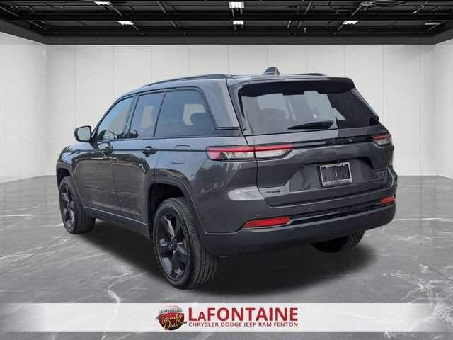 Certified 2024 Jeep Grand Cherokee Altitude AWD/4WD image 3